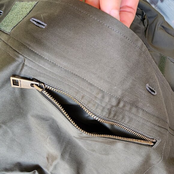 Zadig & Voltaire Kiddy Mili Etoiles Parka WJCP2901F – Chic Utility Meets Effortl - Picture 12 of 13